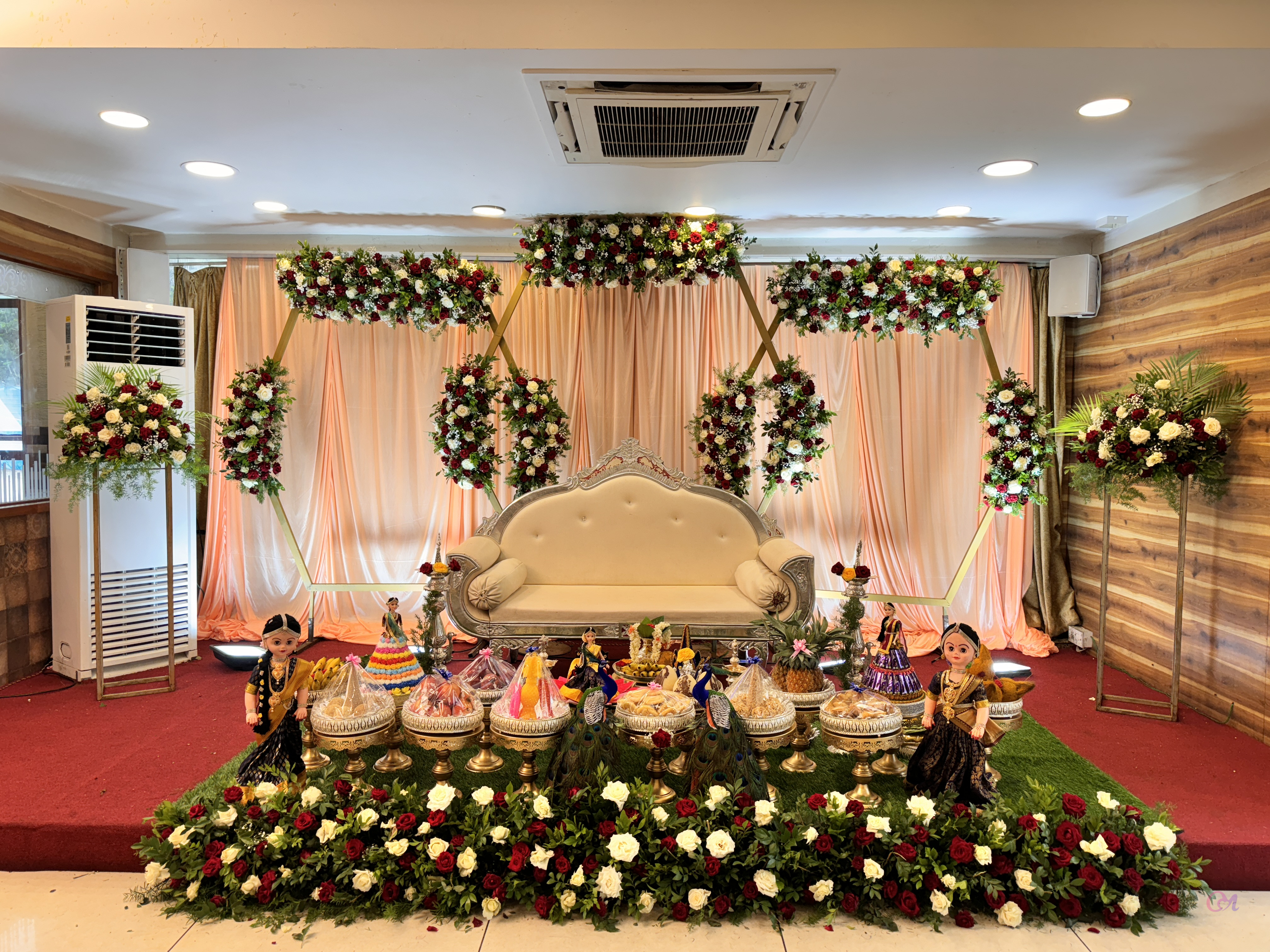 Royal Elegant Decoration image 3